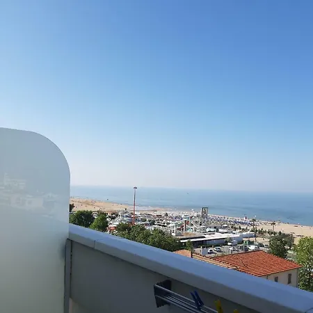 De Amicis 3* Риччоне