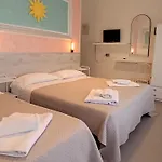 De Amicis Hotel 3*