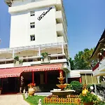 De Amicis Hotel 3*